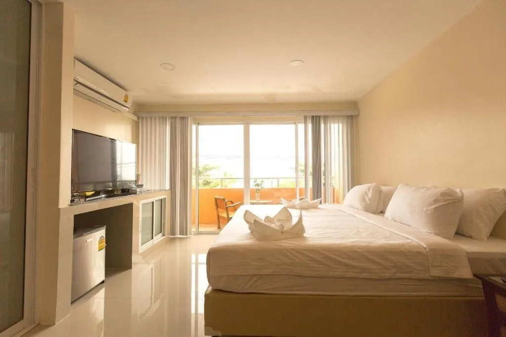 Bed in Marina Jomtien Beach