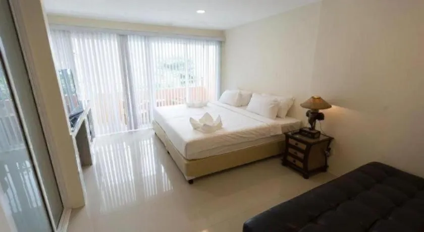 Bed in Marina Jomtien Beach