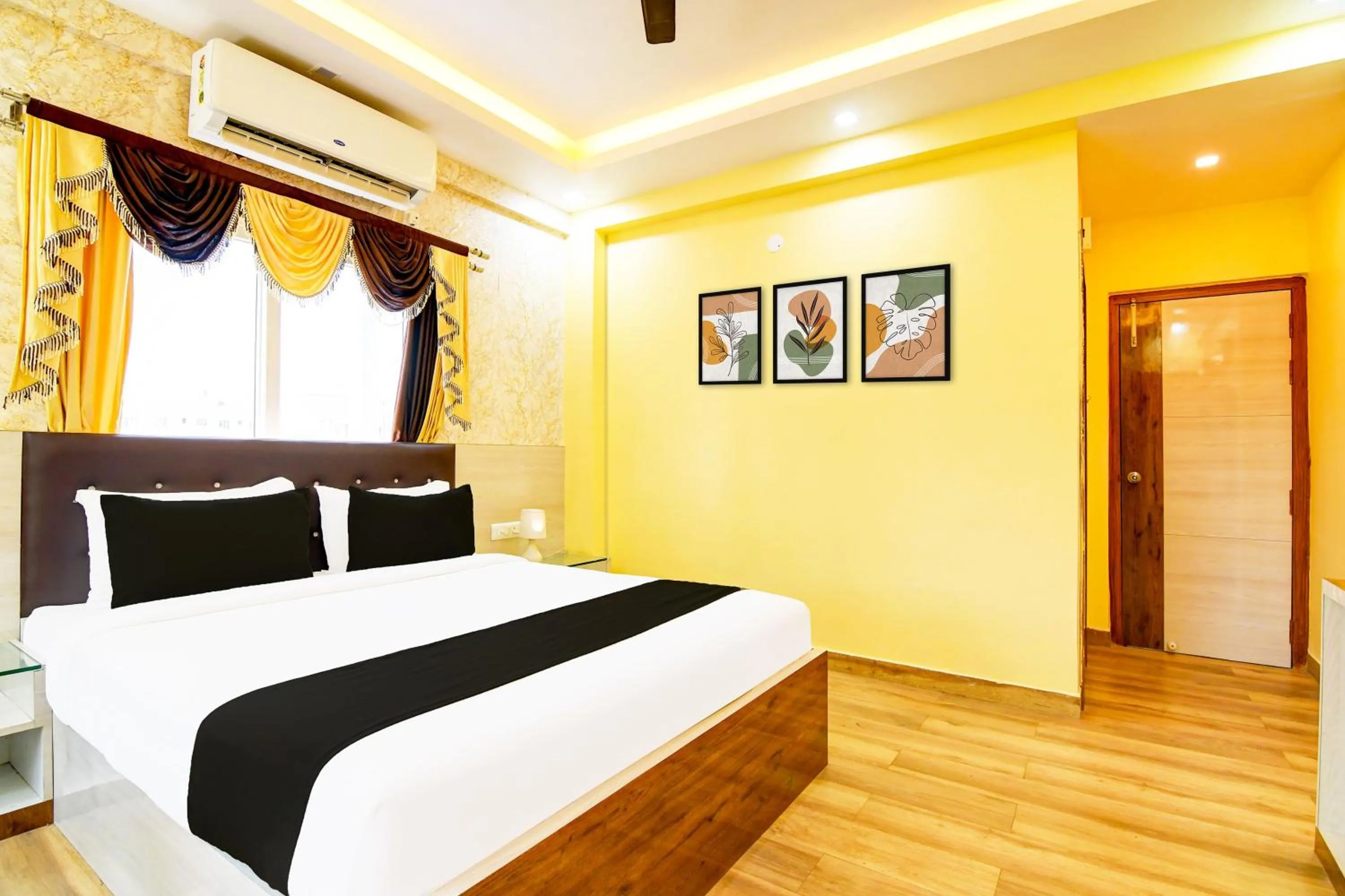 Bedroom, Bed in Super Townhouse Rosedale