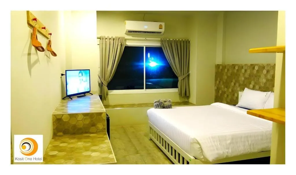 Bed in Kosit One Hotel