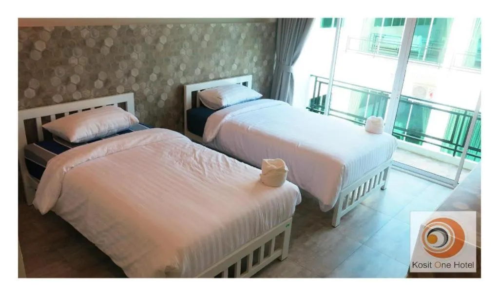 Bed in Kosit One Hotel