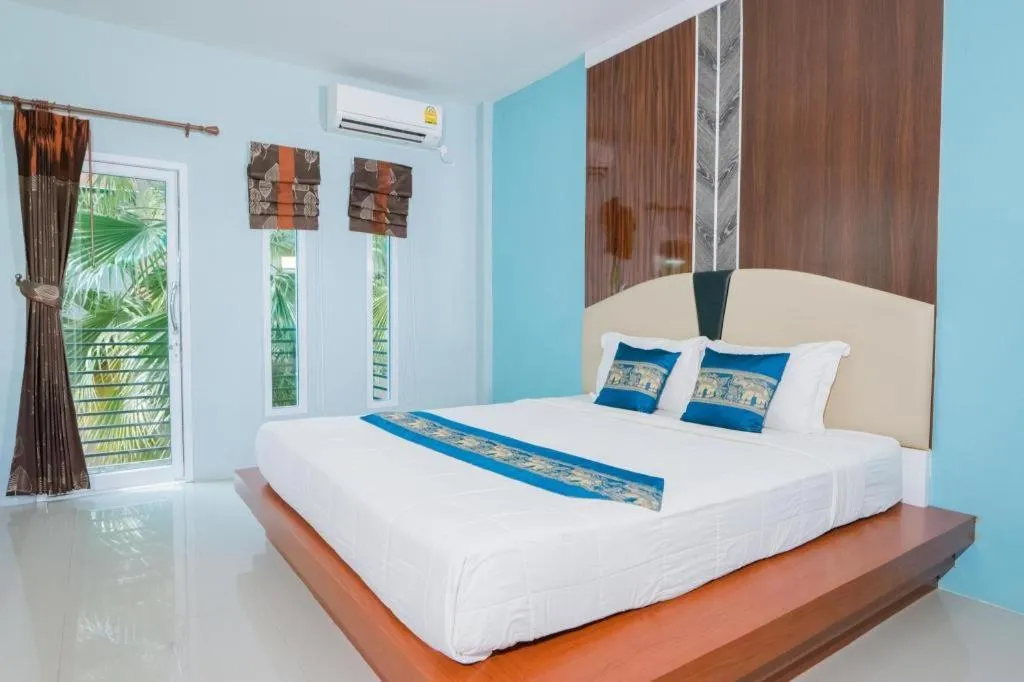 Bed in Satun Boutique Resort