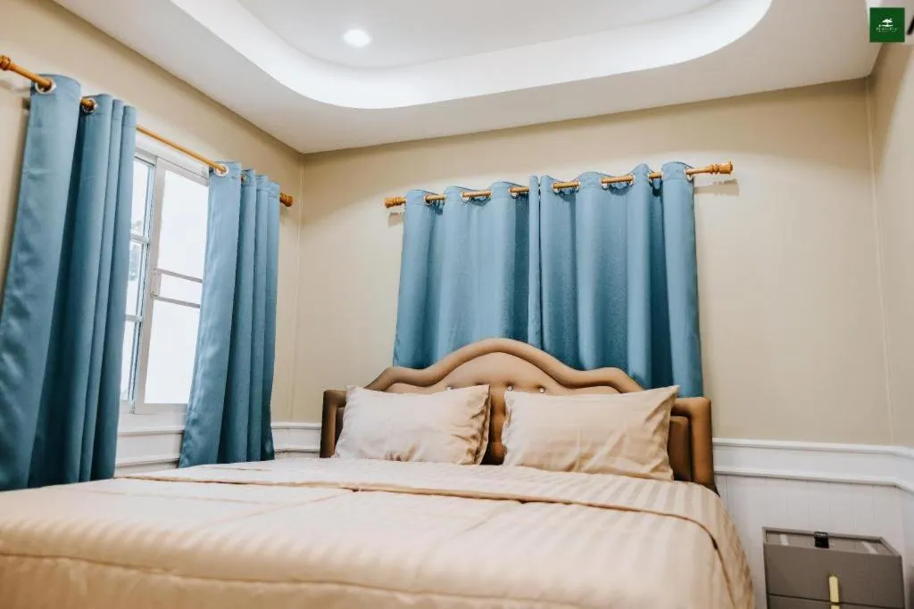 Bed in Pingview Villa Resort