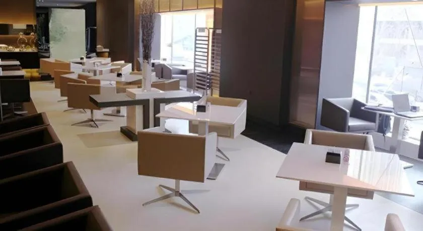 Jinjiang Inn Select Shenyang Tawan Xingshun Night Market Metro Station