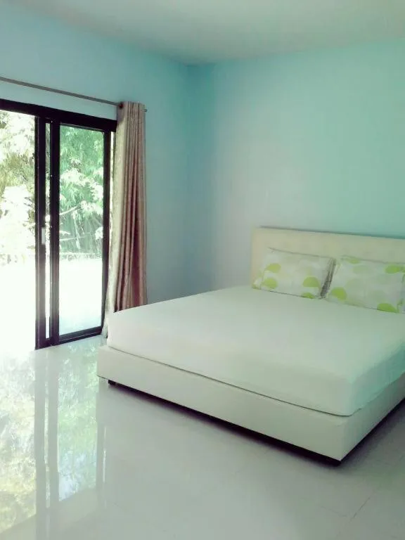 Bed in Tara Resort
