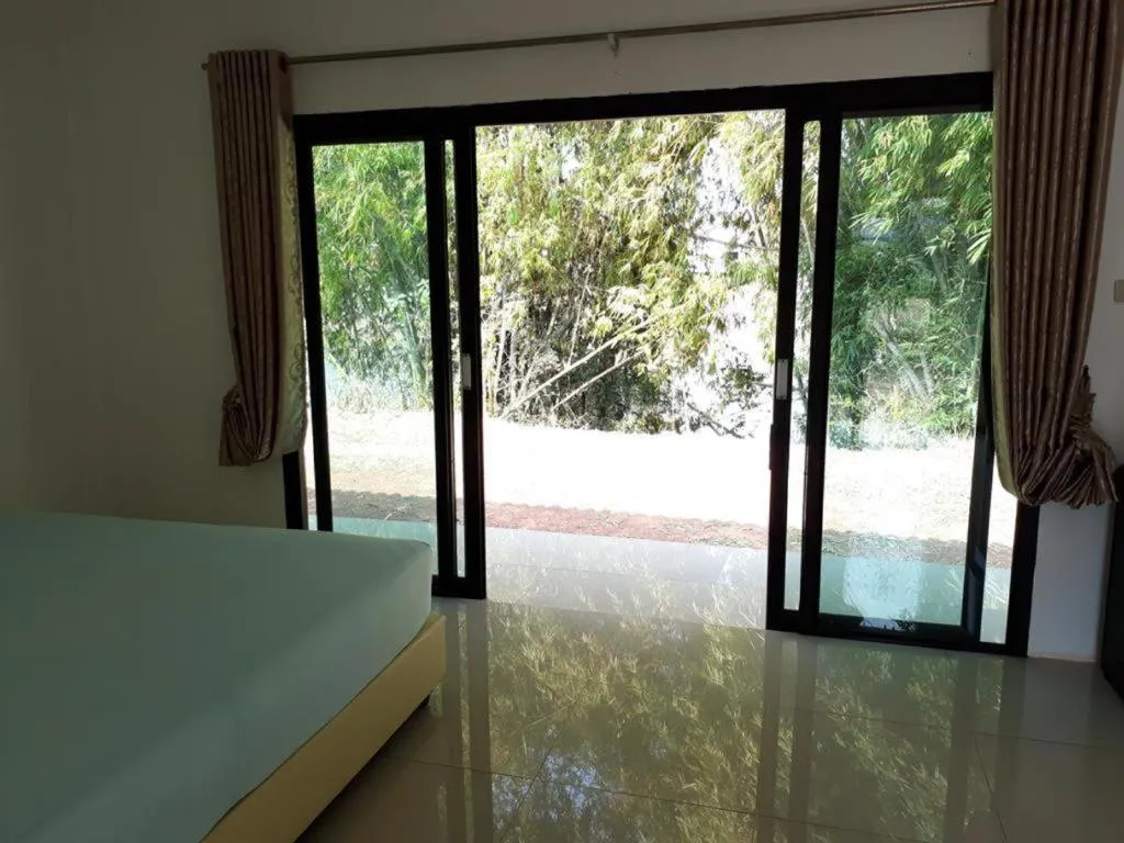 Bed in Tara Resort