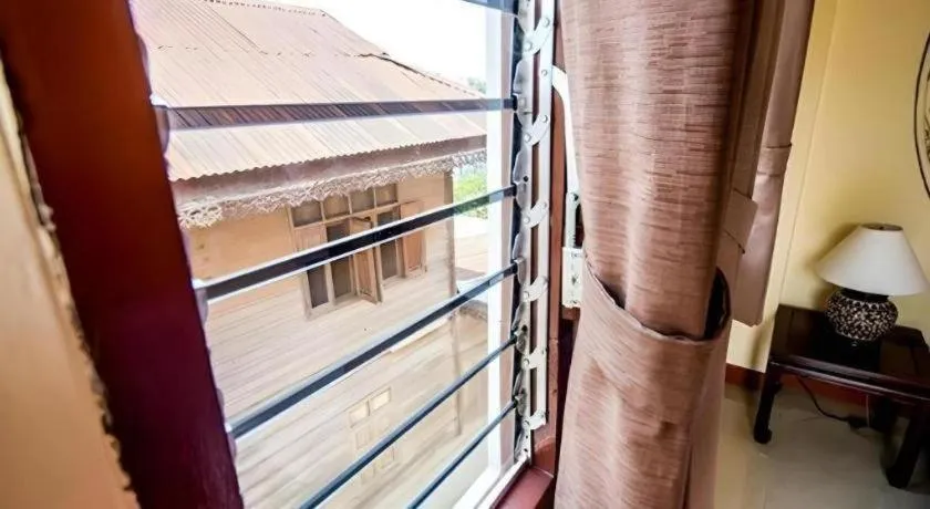 Wake Up at Muang Kao Boutique Hotel