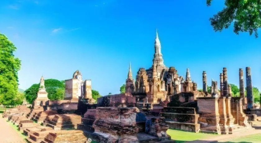 Wake Up at Muang Kao Boutique Hotel