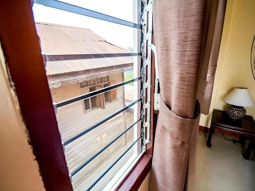 Wake Up at Muang Kao Boutique Hotel