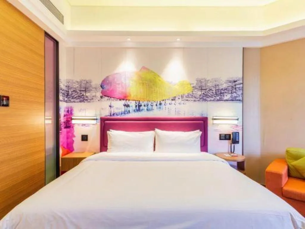 Bed in Hampton by Hilton Shunde Longjiang