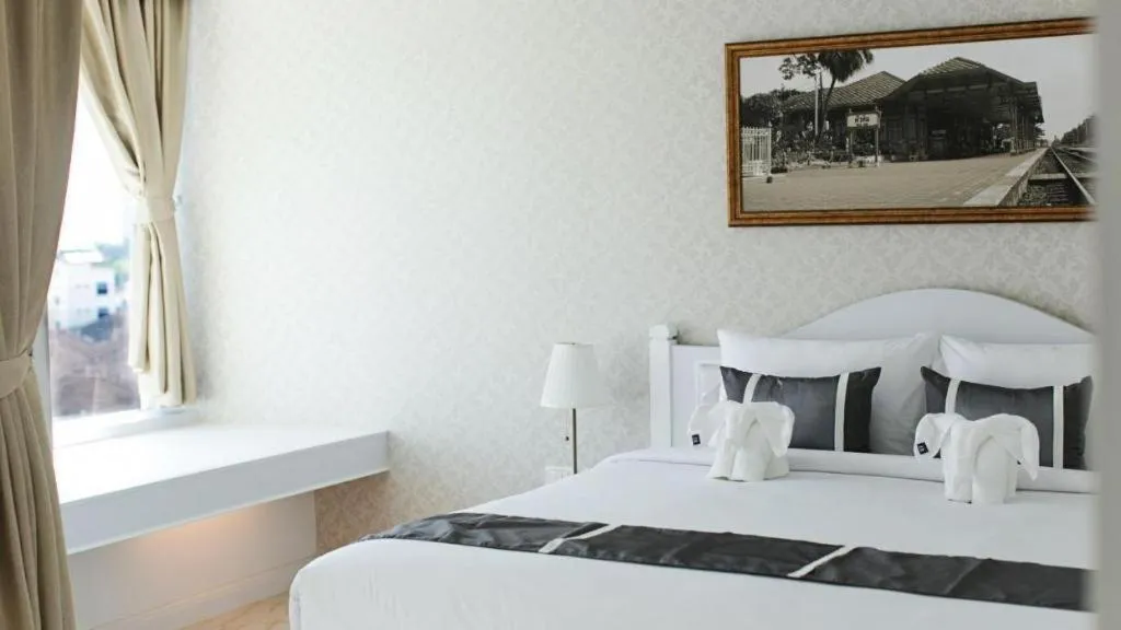 Bed in B2 Hua Hin Premier Hotel