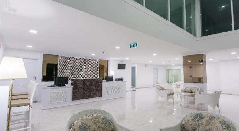 B2 Hua Hin Premier Hotel