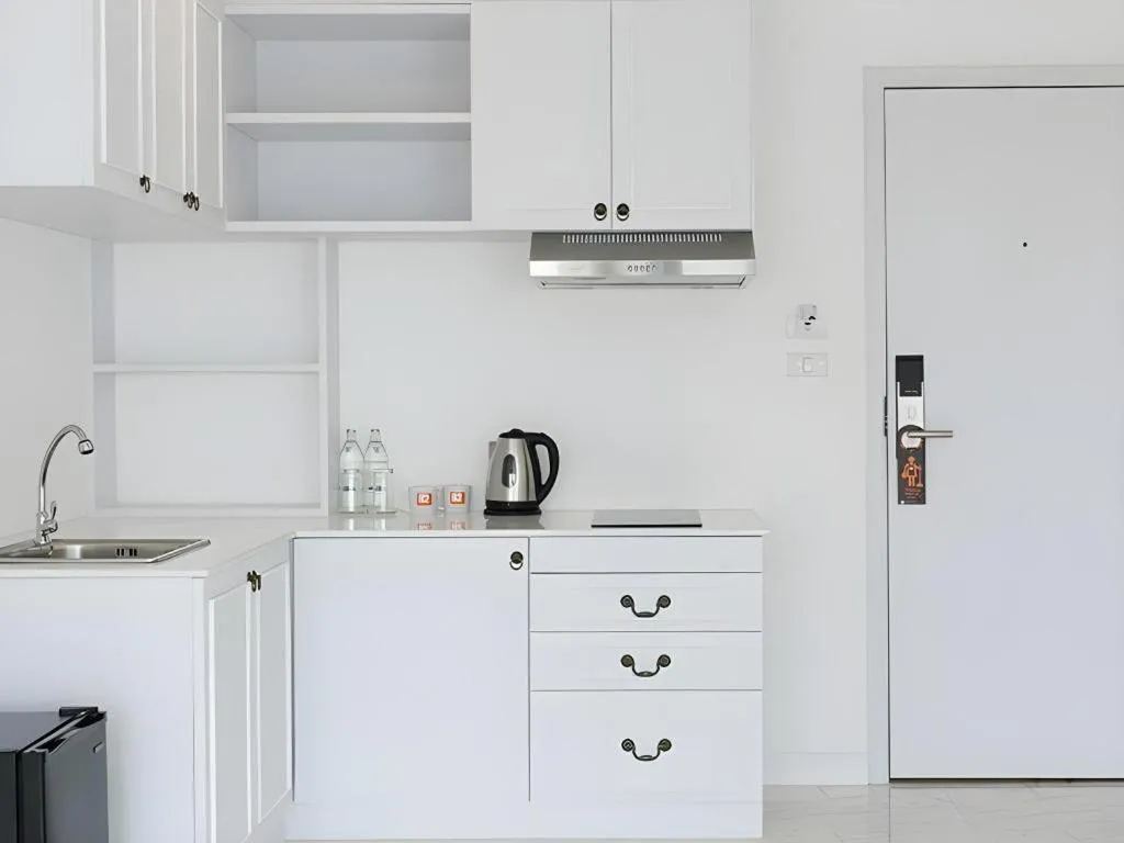 B2 Hua Hin Premier Hotel