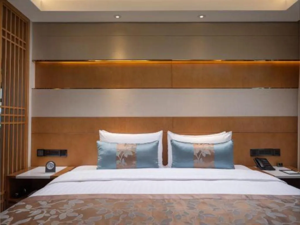 Bed in Horizon Hotel