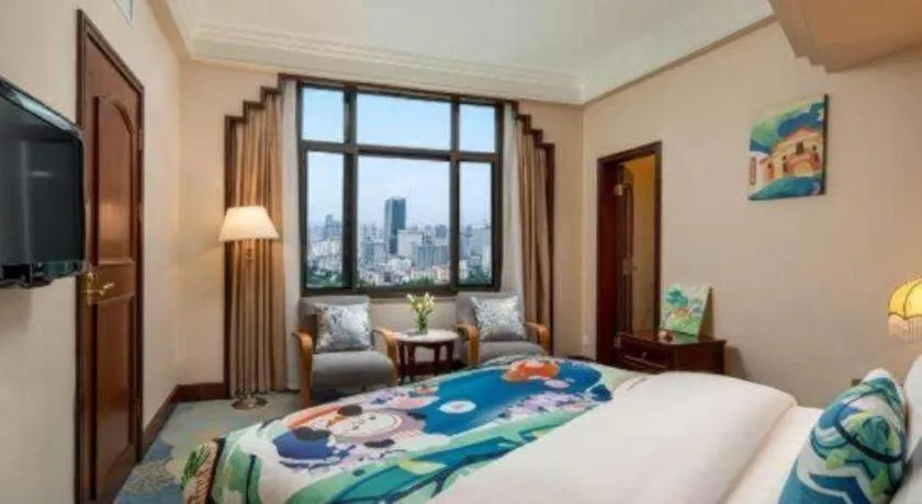 Bed in Horizon Hotel