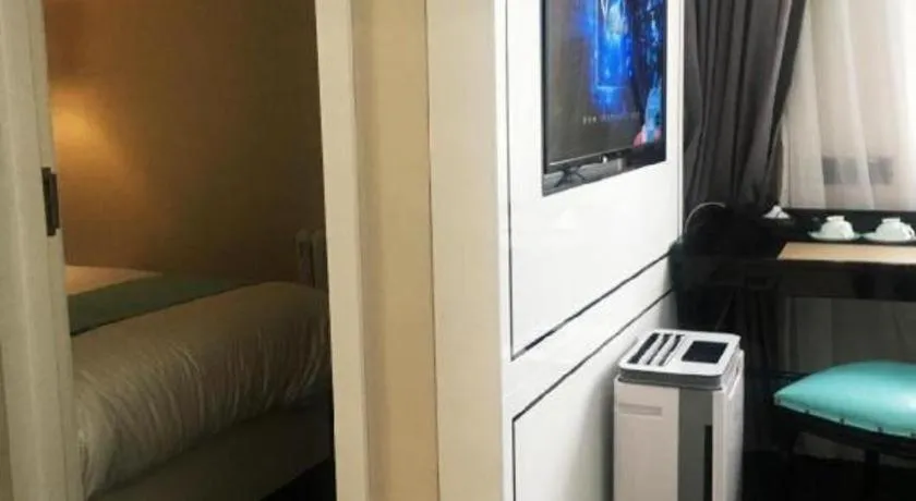 Xana Hotelle Beijing Qianmen Footbridge Metro Station