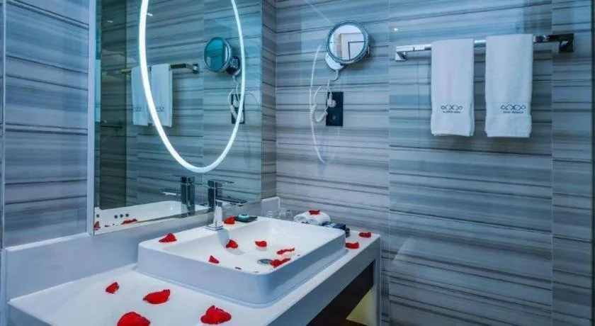 Xana Hotelle Beijing Qianmen Footbridge Metro Station