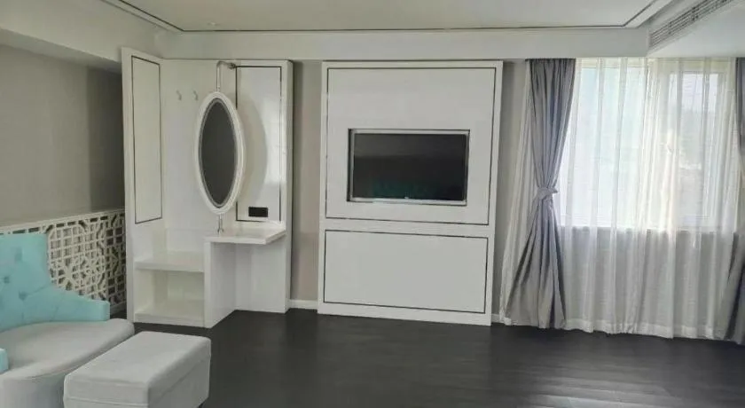 Xana Hotelle Beijing Qianmen Footbridge Metro Station