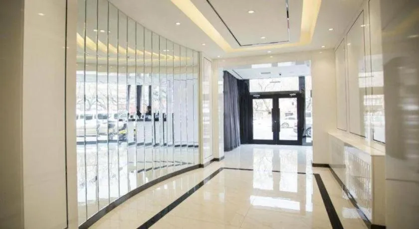 Xana Hotelle Beijing Qianmen Footbridge Metro Station