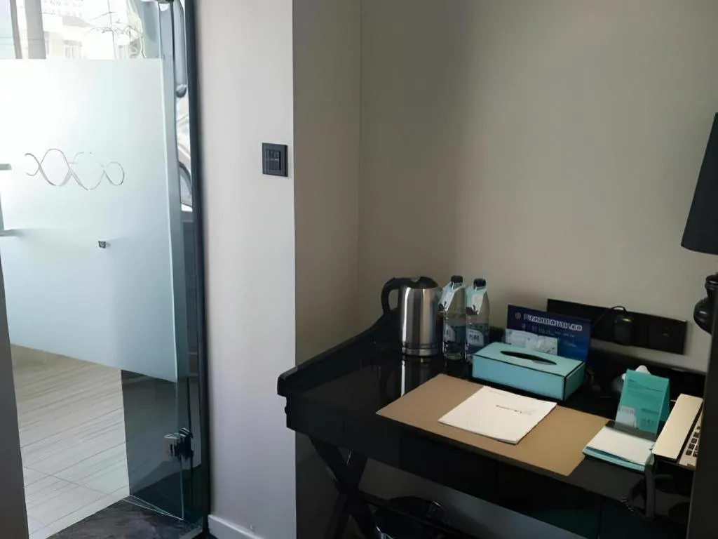 Xana Hotelle Beijing Qianmen Footbridge Metro Station