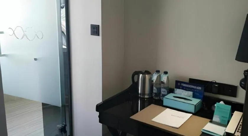 Xana Hotelle Beijing Qianmen Footbridge Metro Station