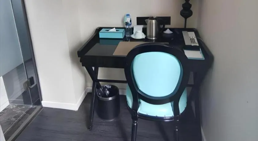 Xana Hotelle Beijing Qianmen Footbridge Metro Station