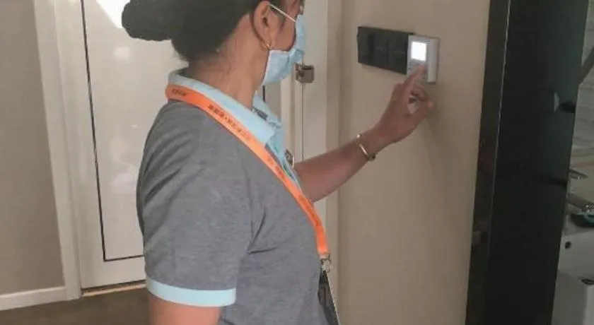 Xana Hotelle Beijing Qianmen Footbridge Metro Station