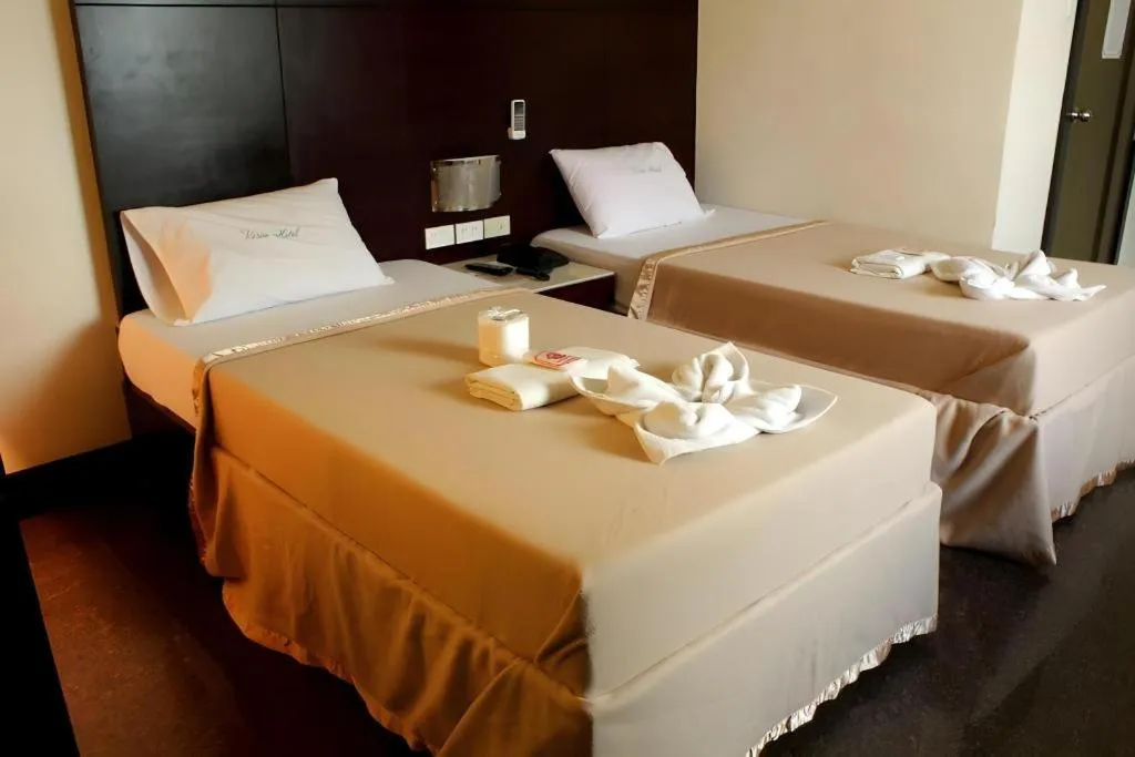 Bed in Vista Hotel Cubao