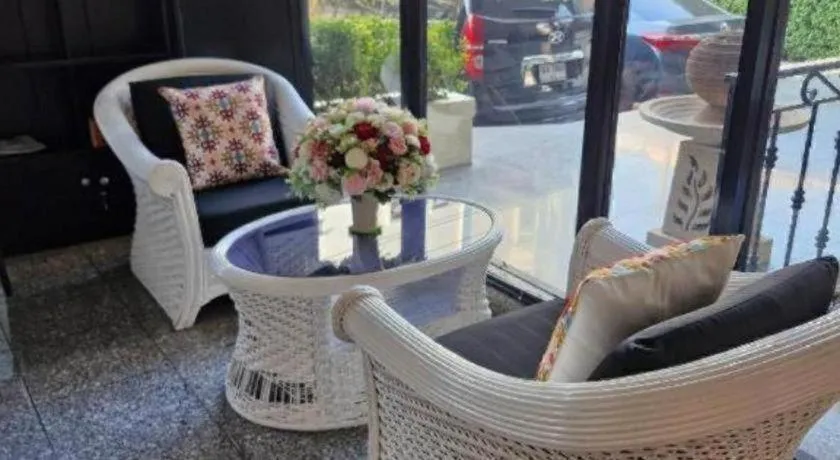 Town In Town Gardent Resort