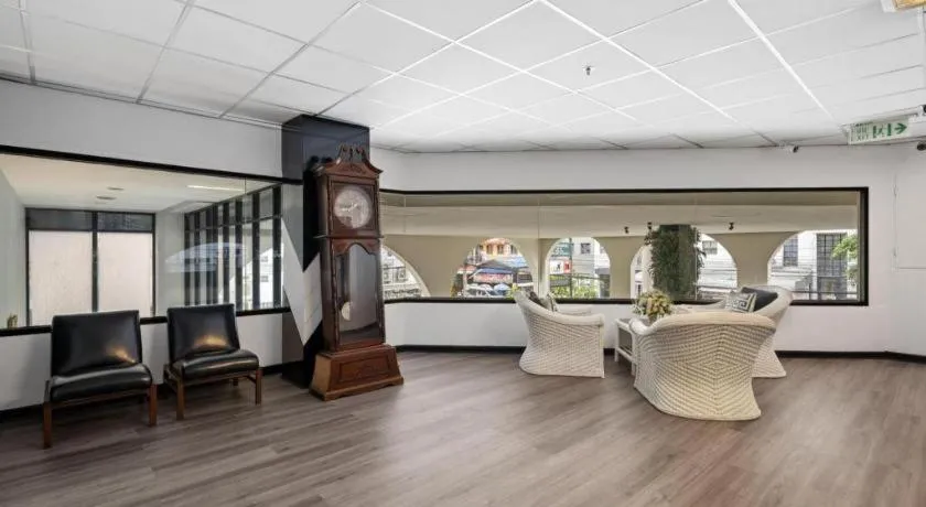 Town In Town Gardent Resort