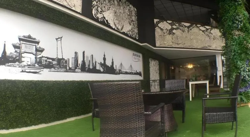 Town In Town Gardent Resort