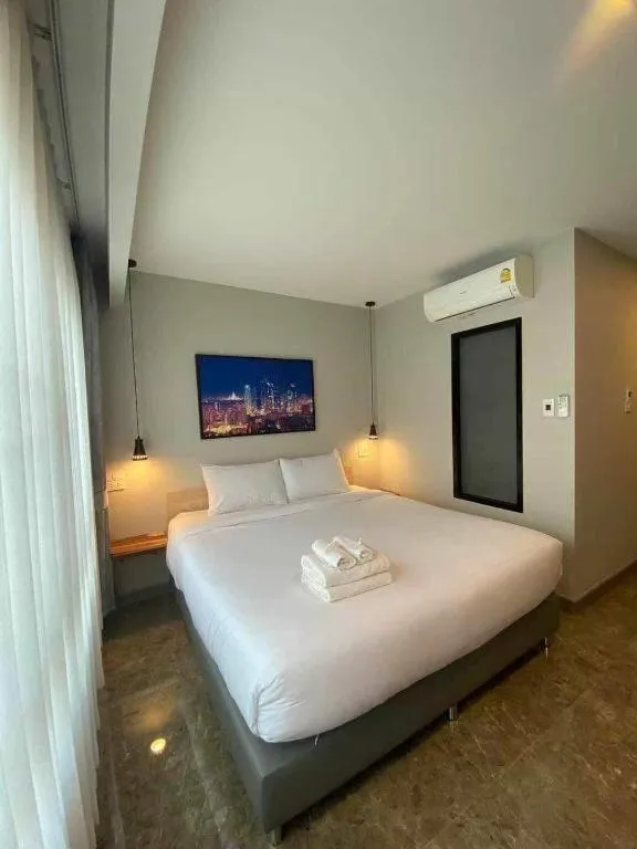 Bed in Tanban Mansion