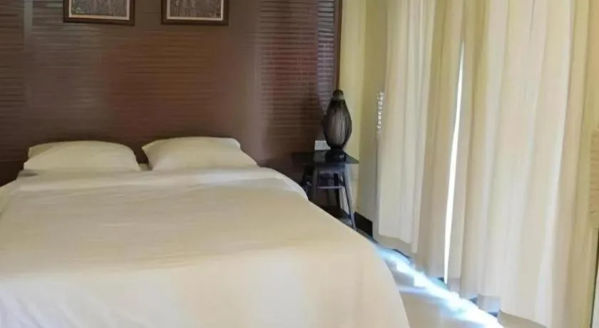 Bed in Baansuan Amphawan Resort
