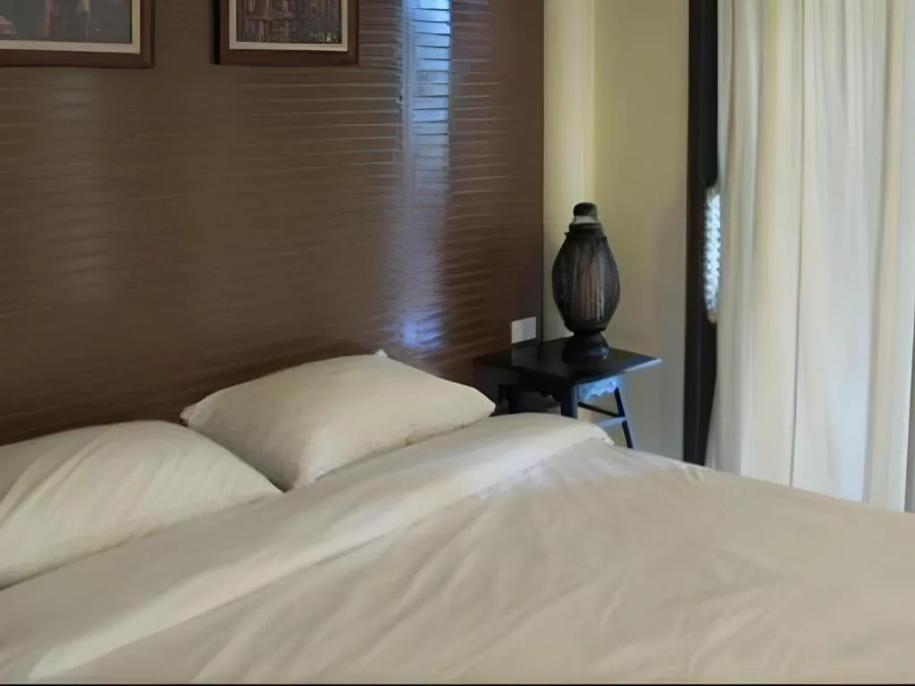 Bed in Baansuan Amphawan Resort