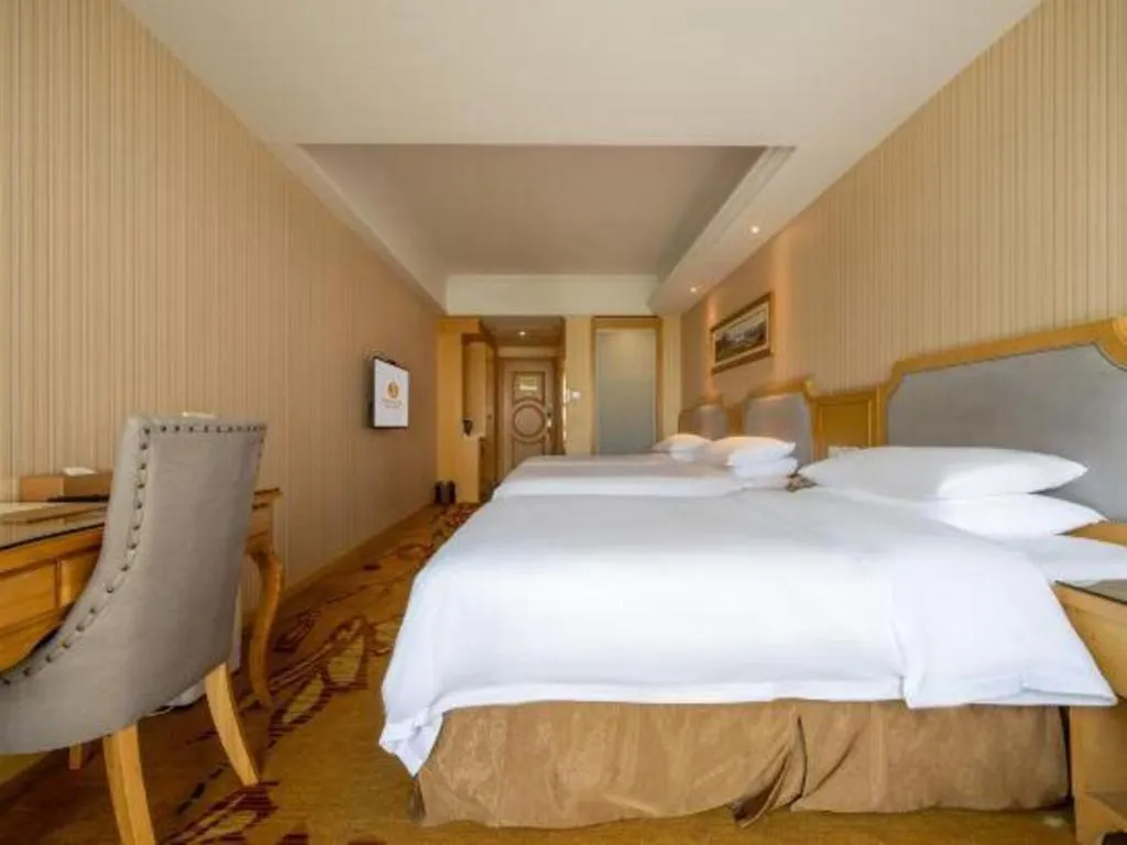 Bed in Vienna 3 Best Xiaoshan Qianjiang Century City