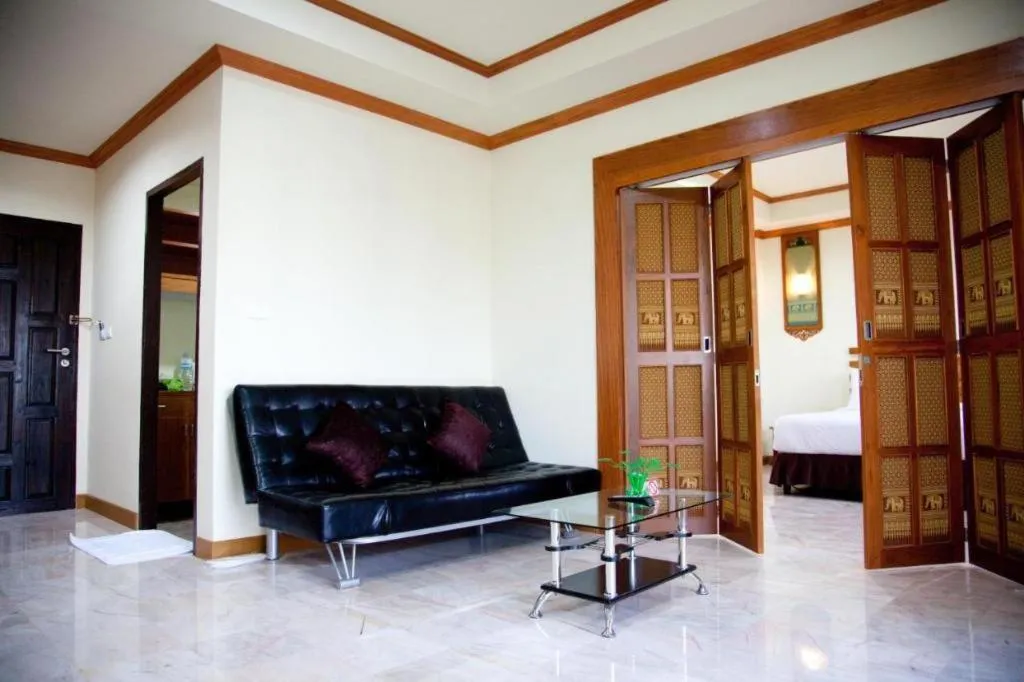 AmornSukhothai Hotel