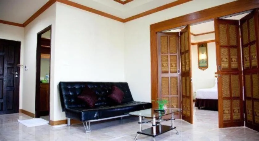 AmornSukhothai Hotel