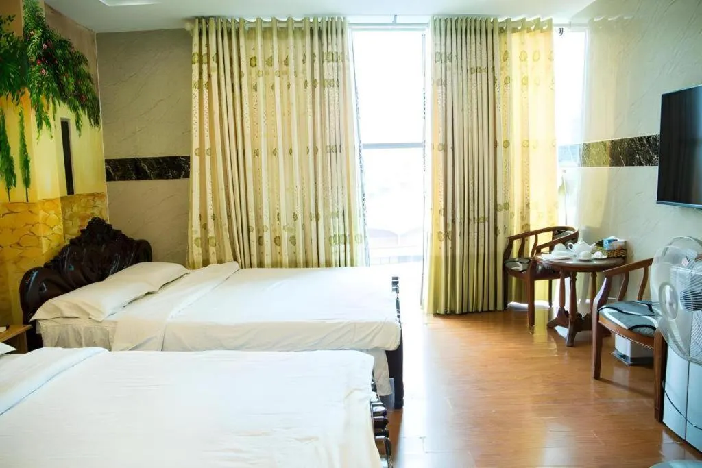 Bed in Phuong Linh Hotel
