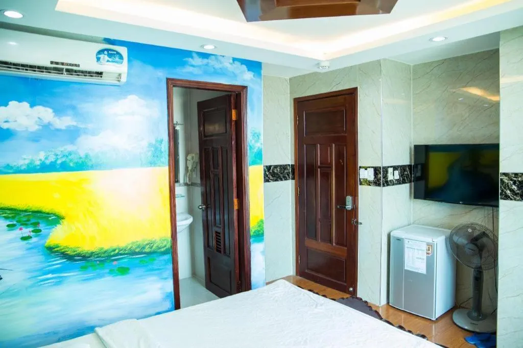 Bed in Phuong Linh Hotel