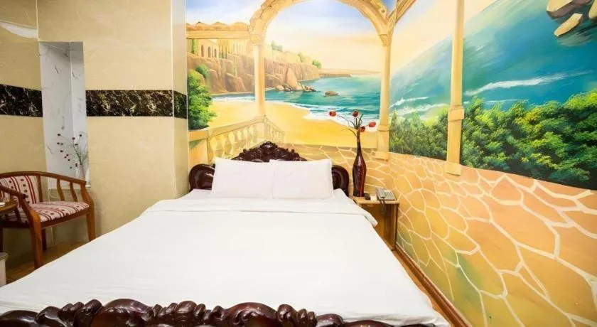 Bed in Phuong Linh Hotel