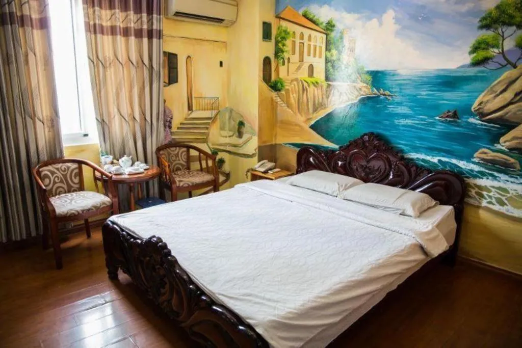 Bed in Phuong Linh Hotel