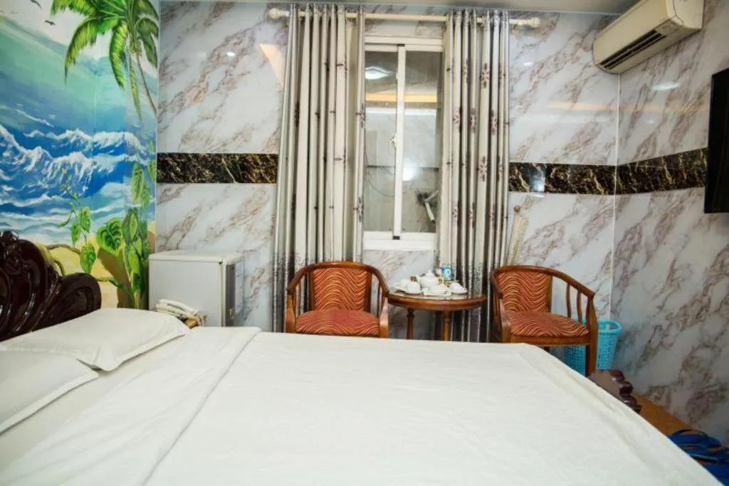 Bed in Phuong Linh Hotel