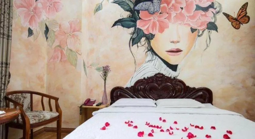 Bed in Phuong Linh Hotel