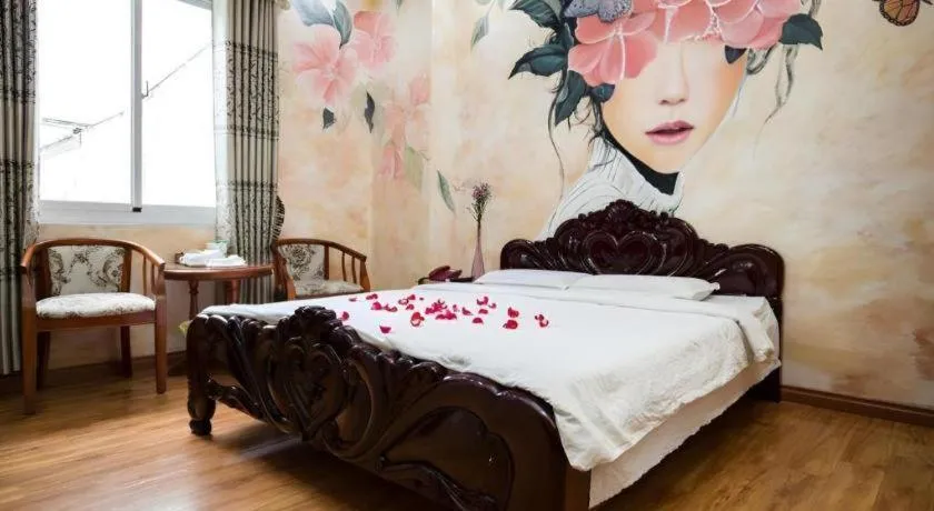 Bed in Phuong Linh Hotel
