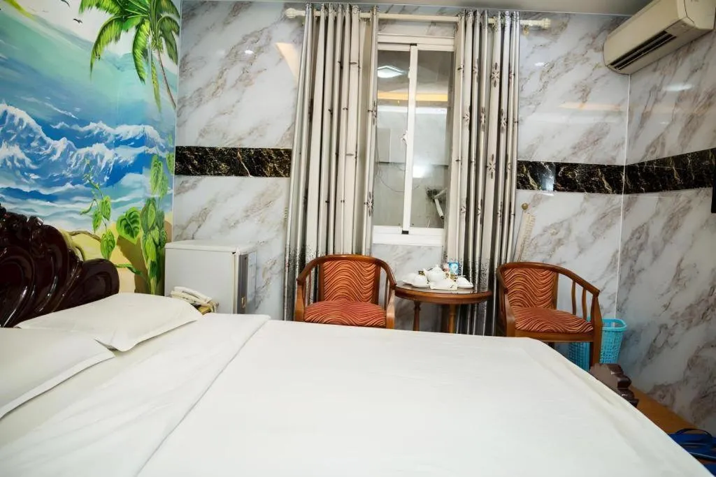 Bed in Phuong Linh Hotel