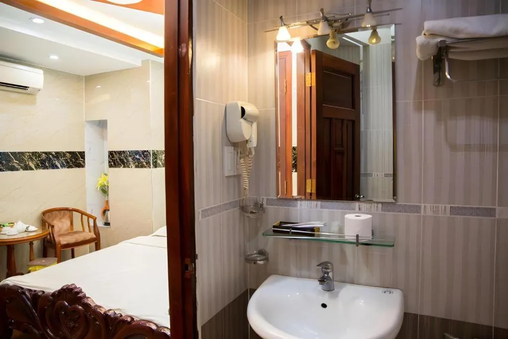 Bed in Phuong Linh Hotel