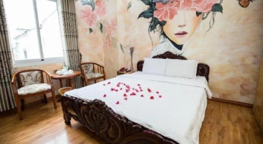 Bed in Phuong Linh Hotel