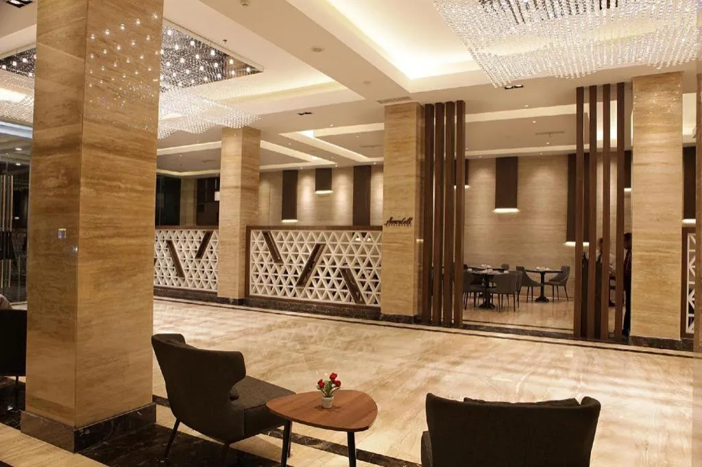 pyramid suites Hotel