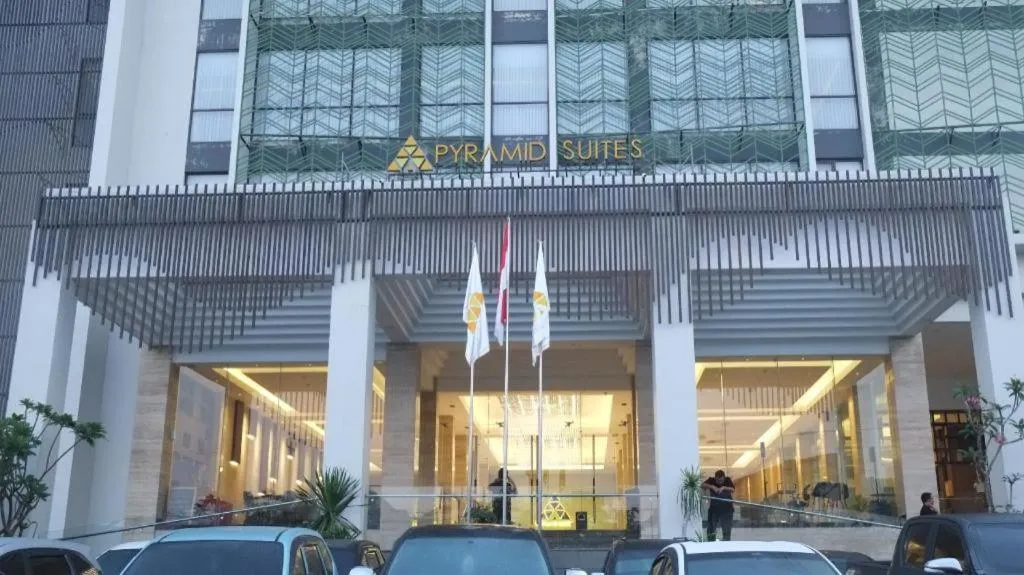 pyramid suites Hotel