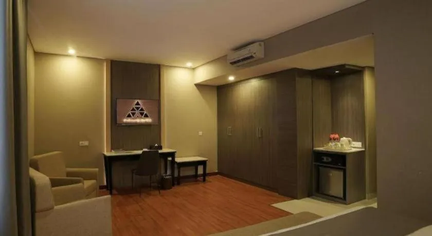 pyramid suites Hotel